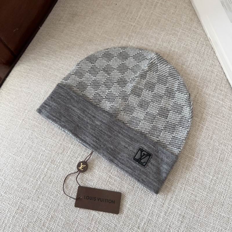 LV hat (230)