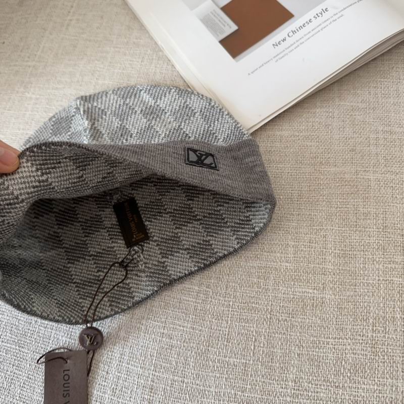 LV hat (232)