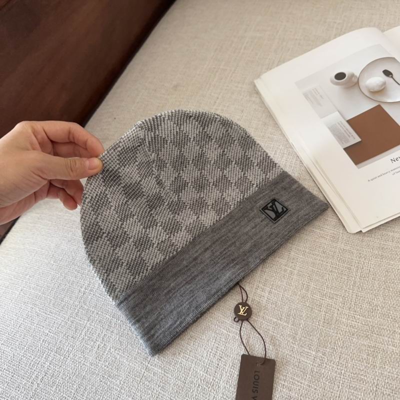 LV hat (235)