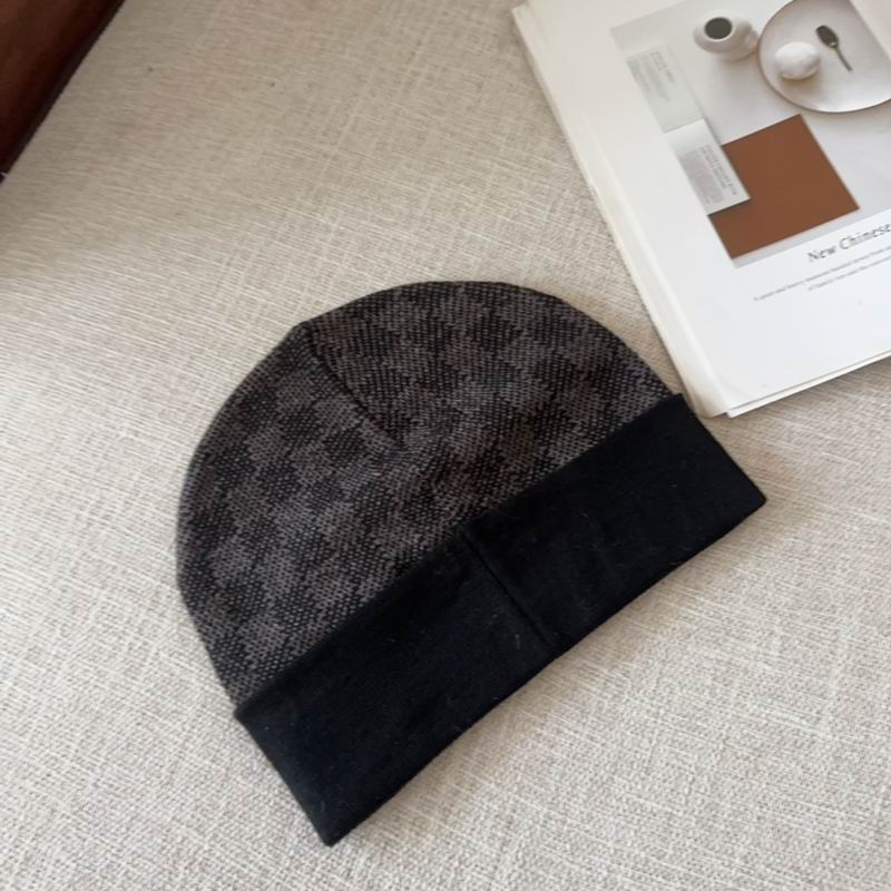 LV hat (249)
