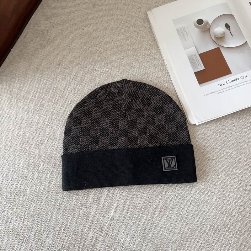 LV hat (256)