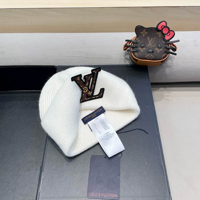LV hat (258)