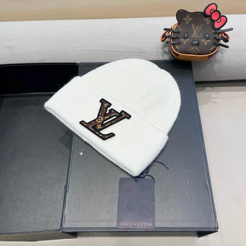 LV hat (265)