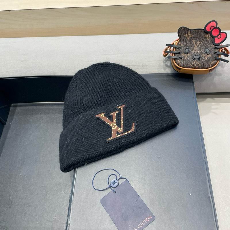 LV hat (273)