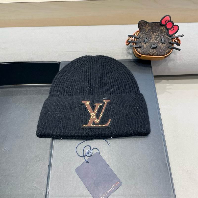 LV hat (275)