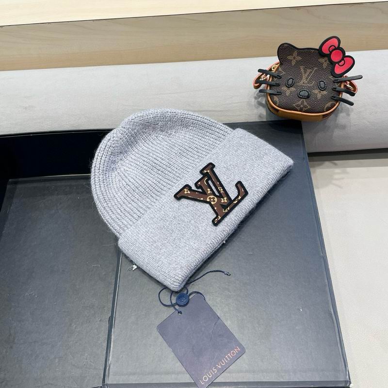 LV hat (282)