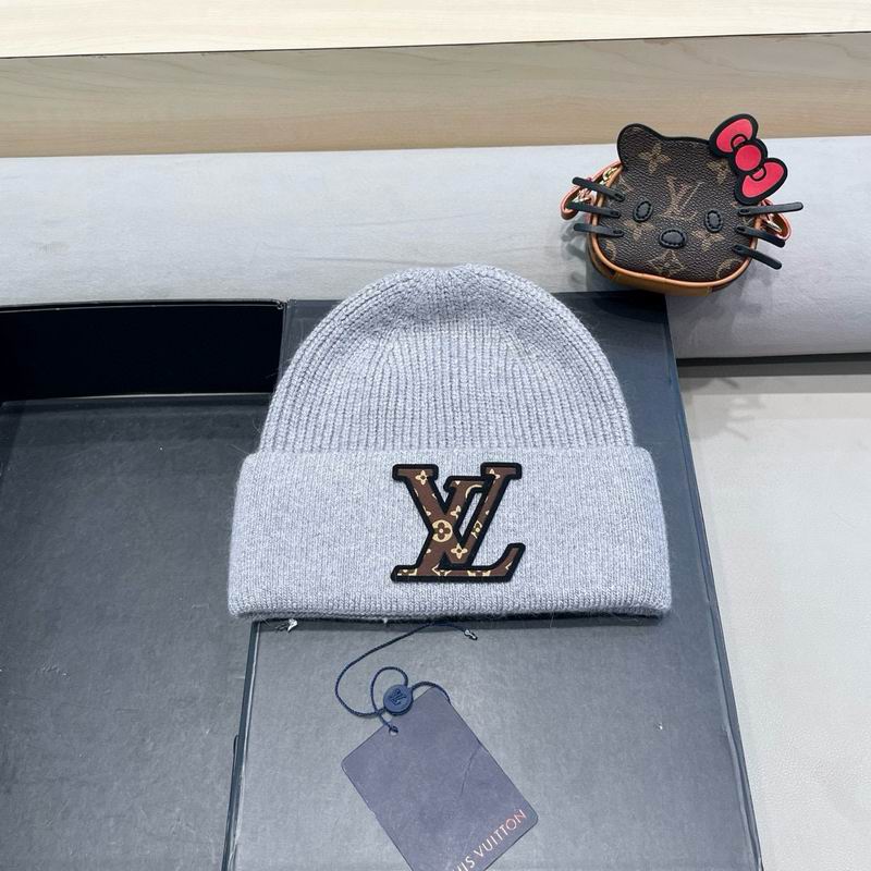 LV hat (284)