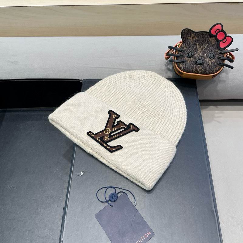 LV hat (292)