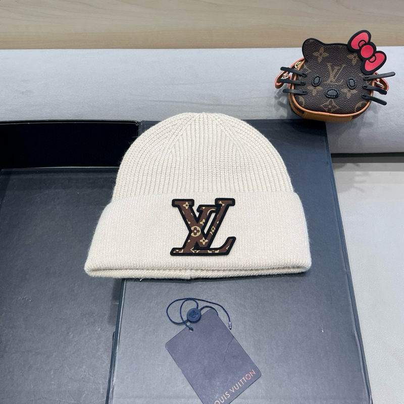 LV hat (293)