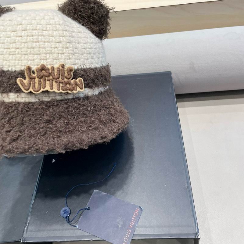 LV hat (30)