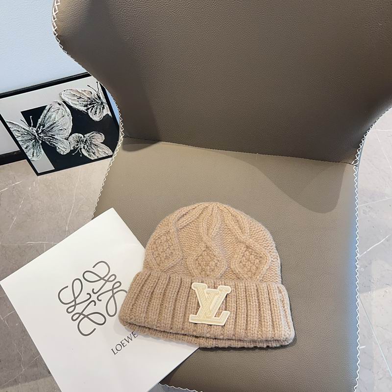 LV hat (30)