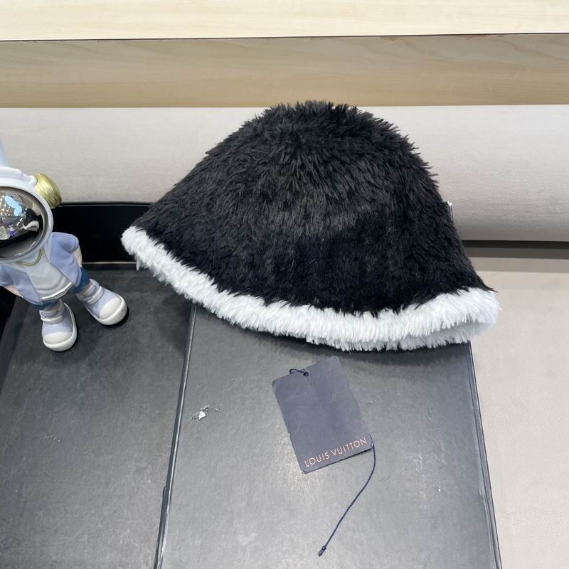LV hat (40)