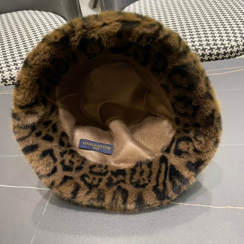 LV hat (43)