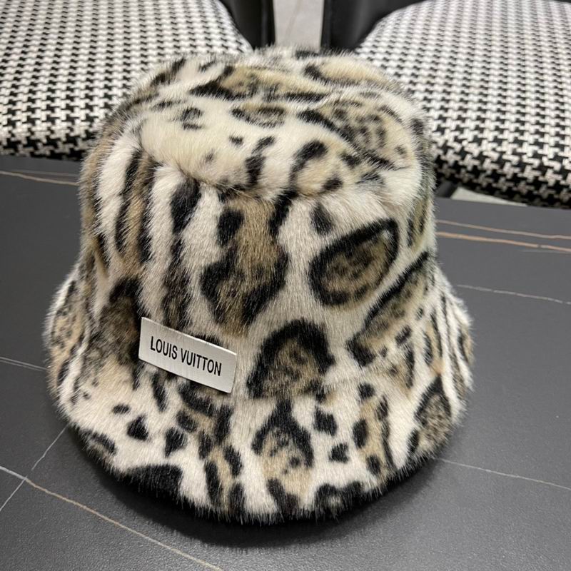 LV hat (62)