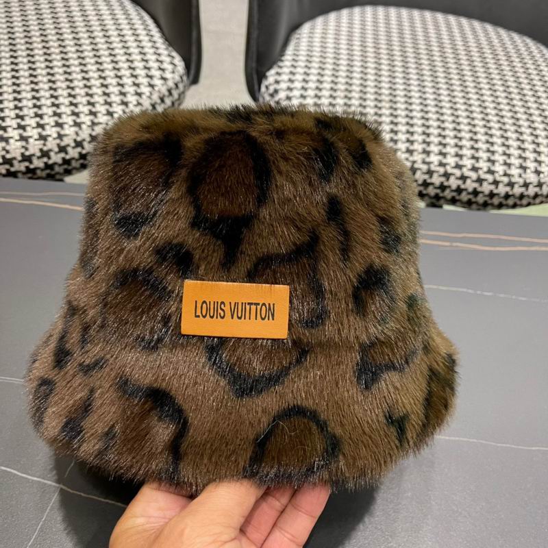 LV hat (69)