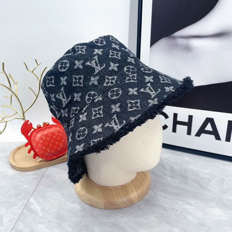LV hat dx (16)