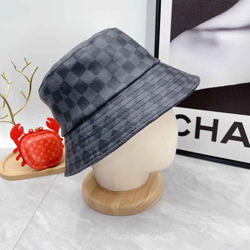 LV hat dx (17)