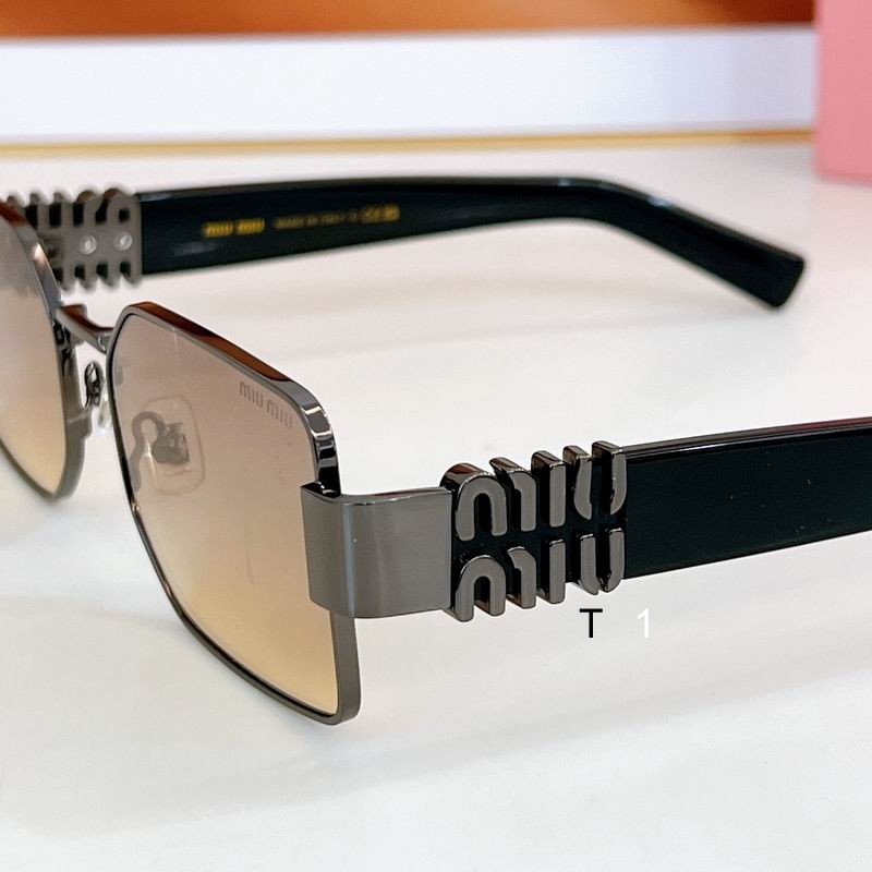 MiuMiu 115AV 57 19-140 a07