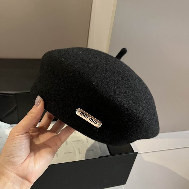 Miumiu beret (36)