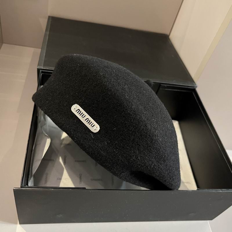 Miumiu beret (37)