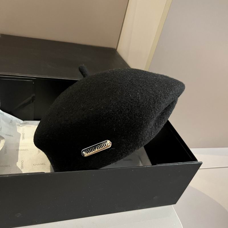 Miumiu beret (38)