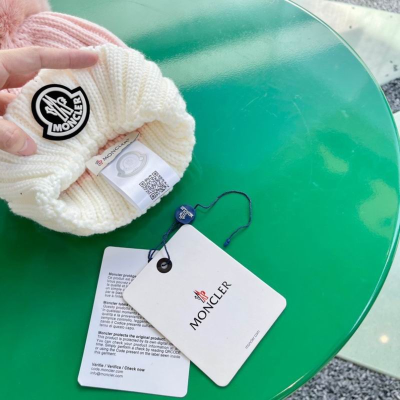 Moncler Hat (101)