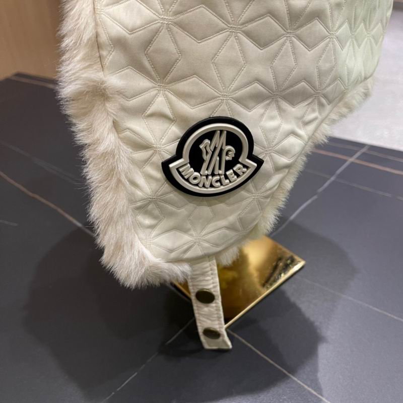 Moncler Hat (297)
