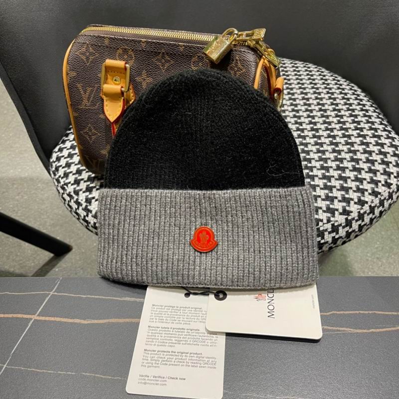 Moncler Hat (341)