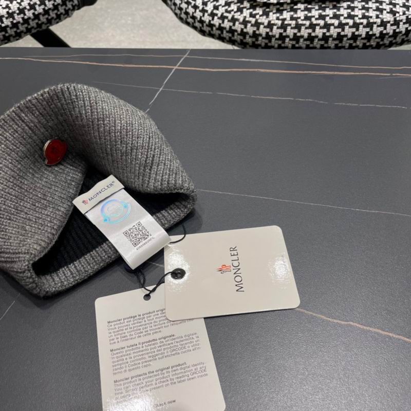 Moncler Hat (342)