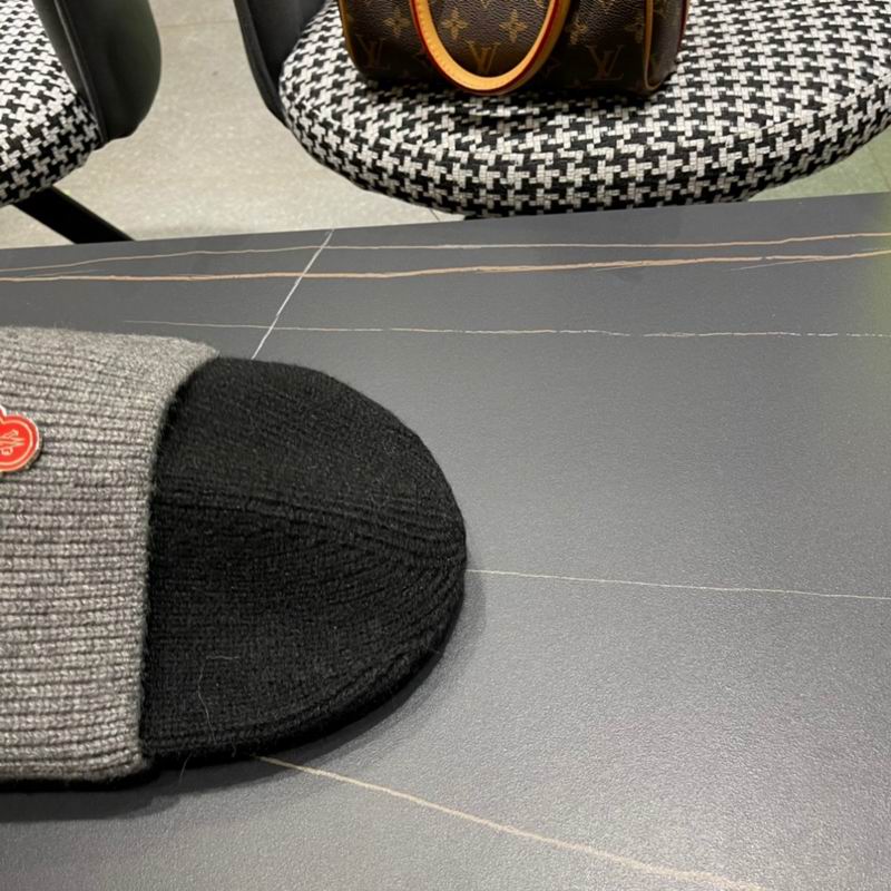 Moncler Hat (348)