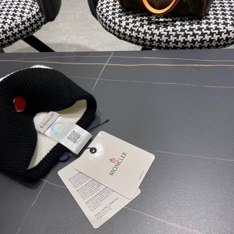 Moncler Hat (350)