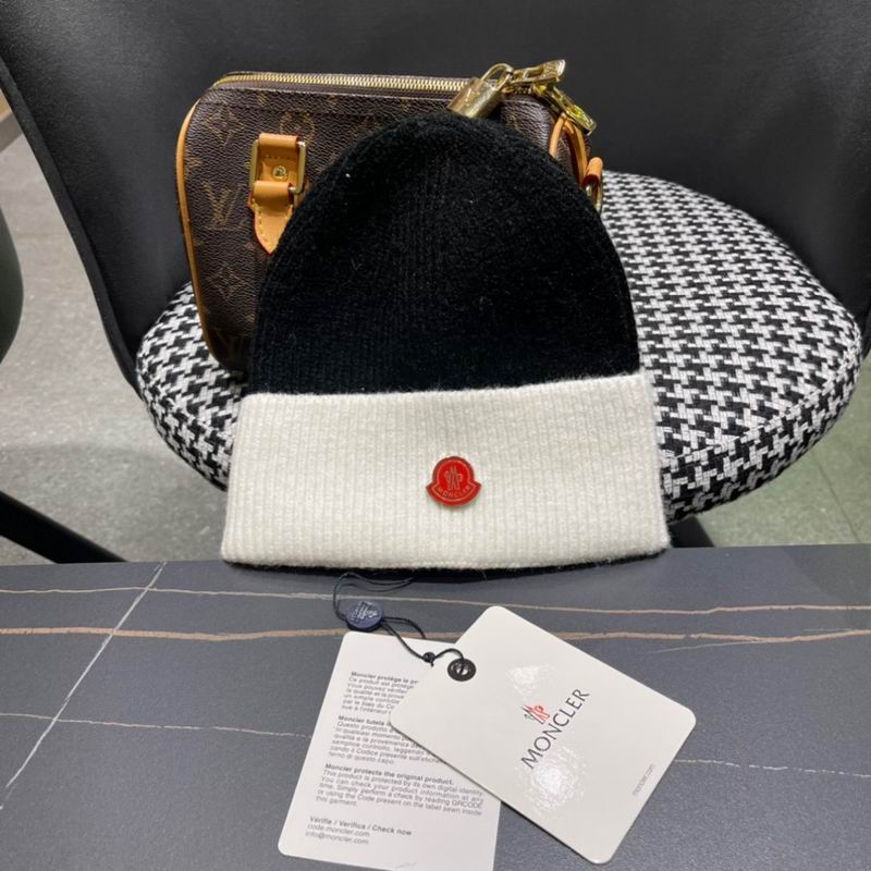 Moncler Hat (359)