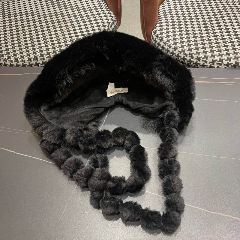 Moncler Hat (40)
