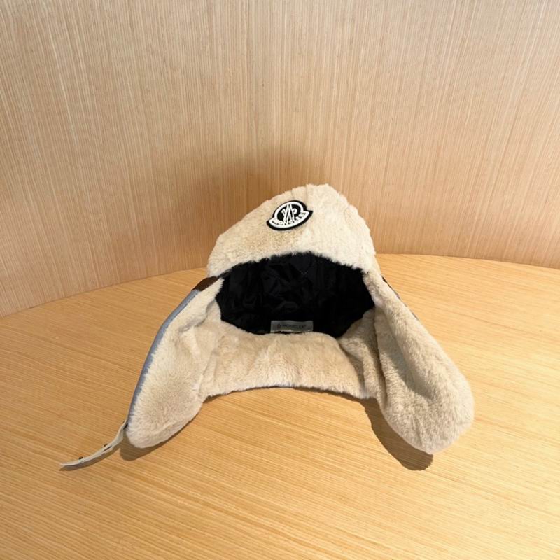 Moncler Hat (404)
