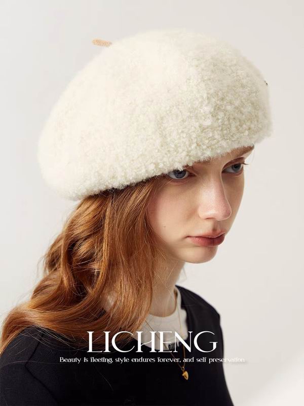 Moncler beret (10)