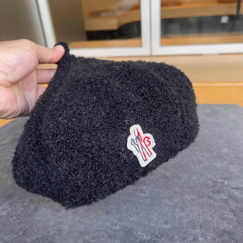 Moncler beret (14)