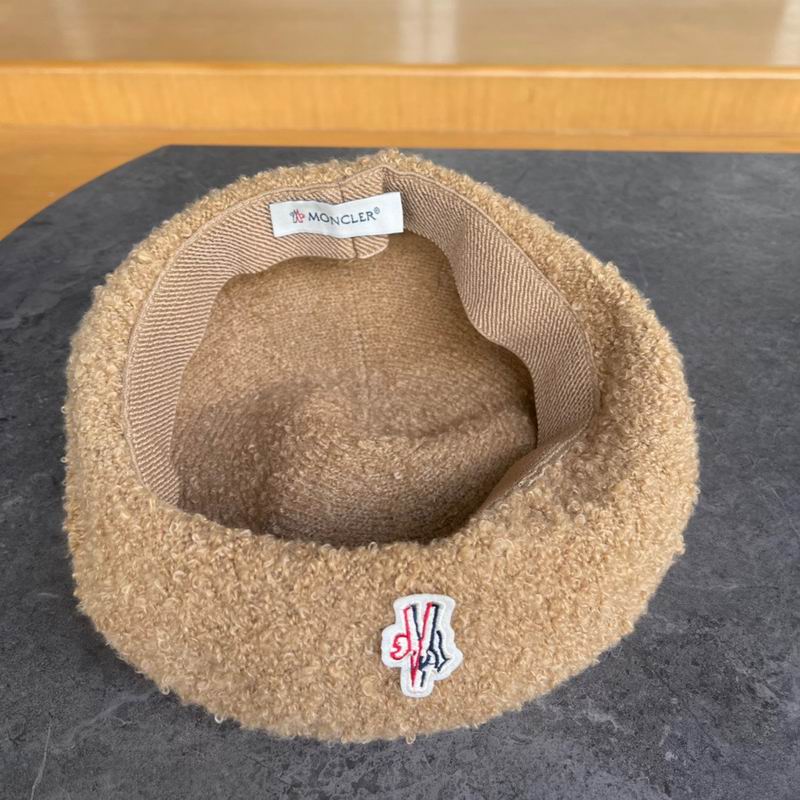 Moncler beret (21)
