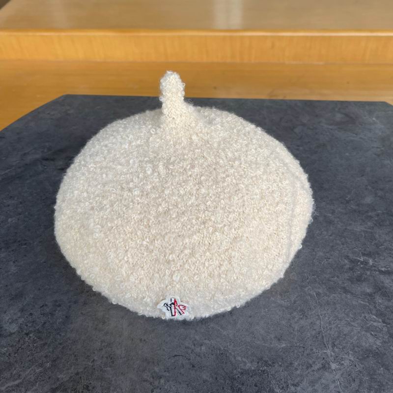 Moncler beret (6)