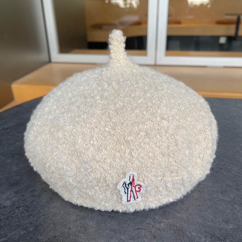 Moncler beret (9)