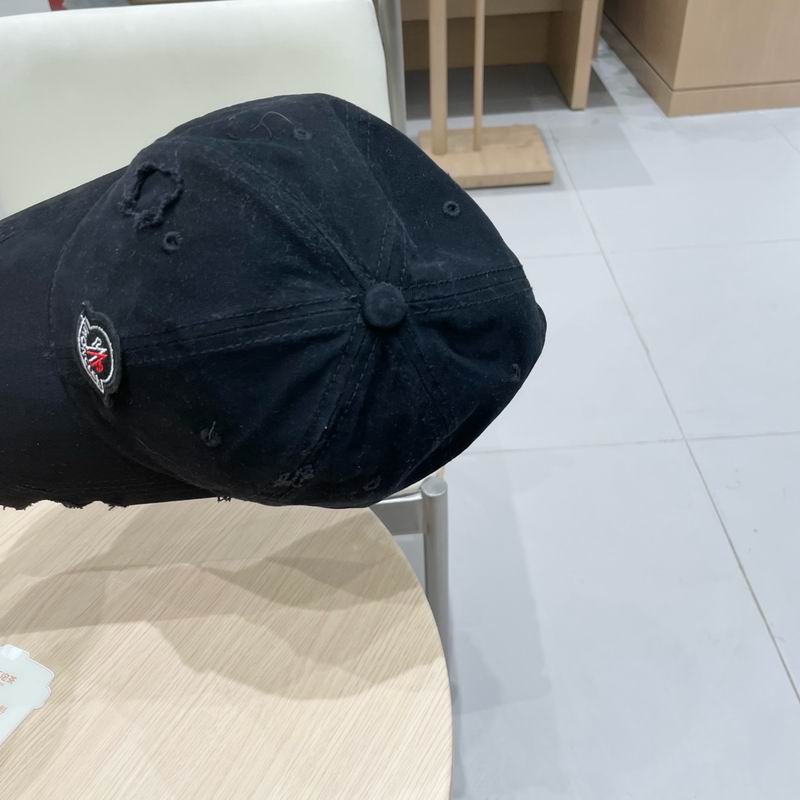 Moncler cap (13)