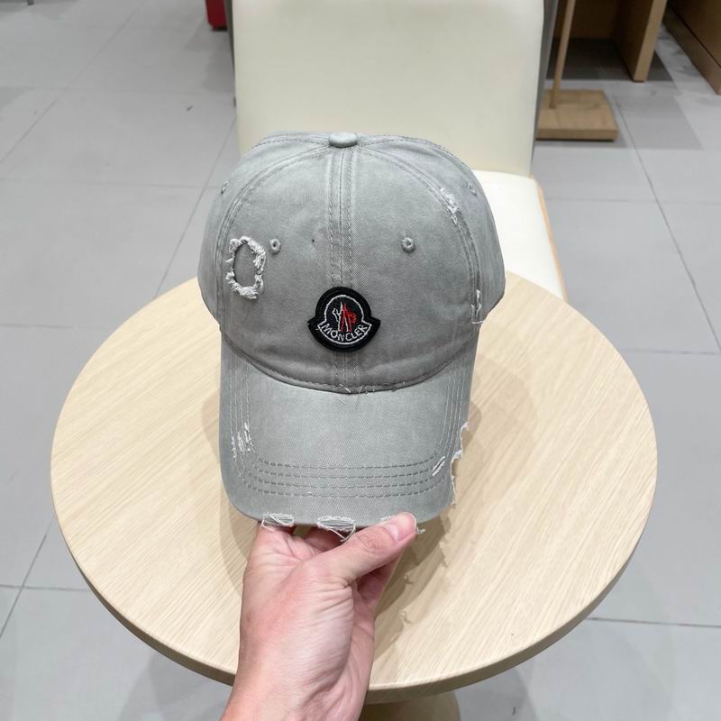 Moncler cap (2)