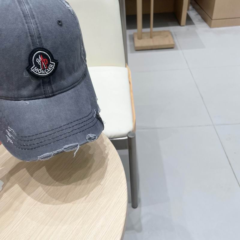 Moncler cap (24)