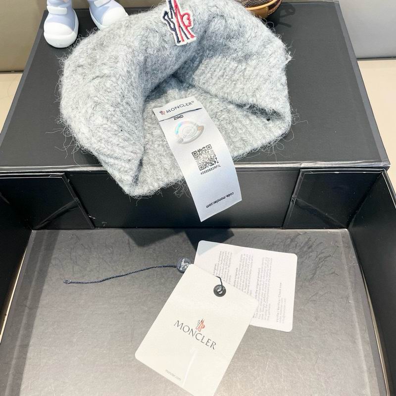 Moncler hat (10)