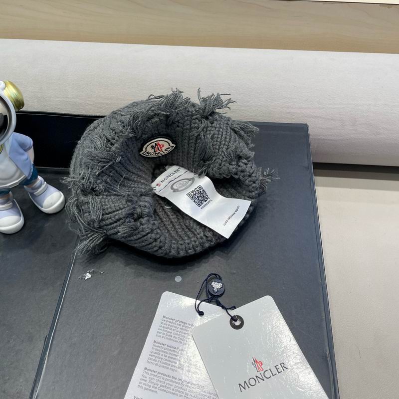 Moncler hat (125)