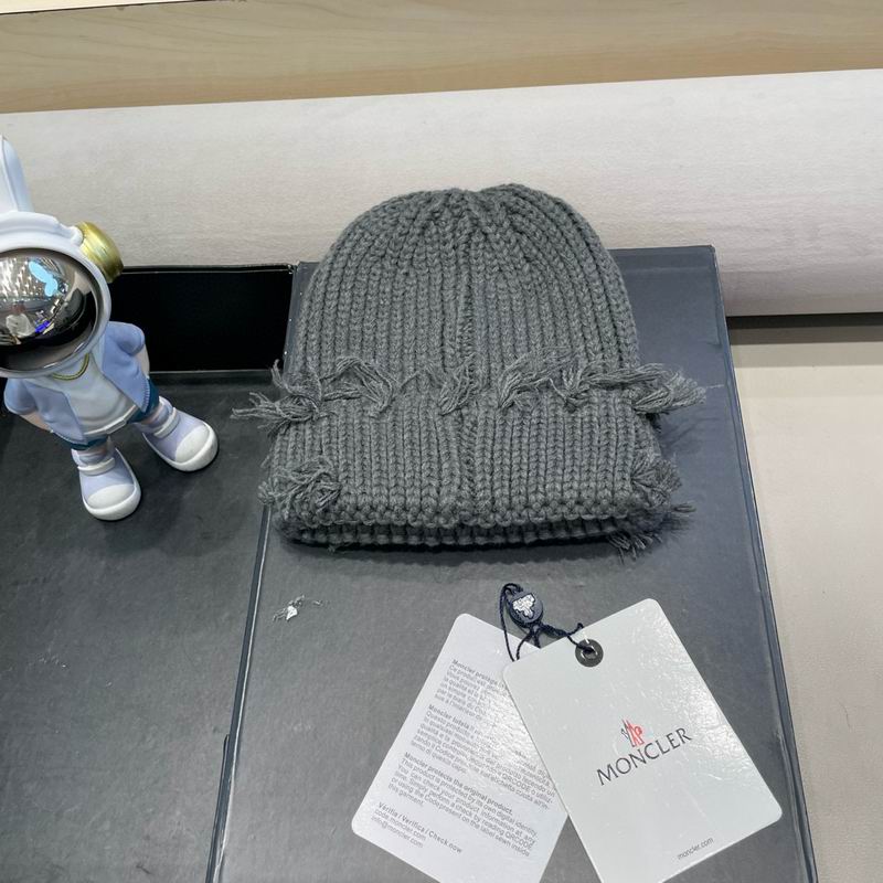 Moncler hat (127)