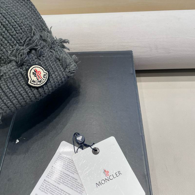 Moncler hat (130)