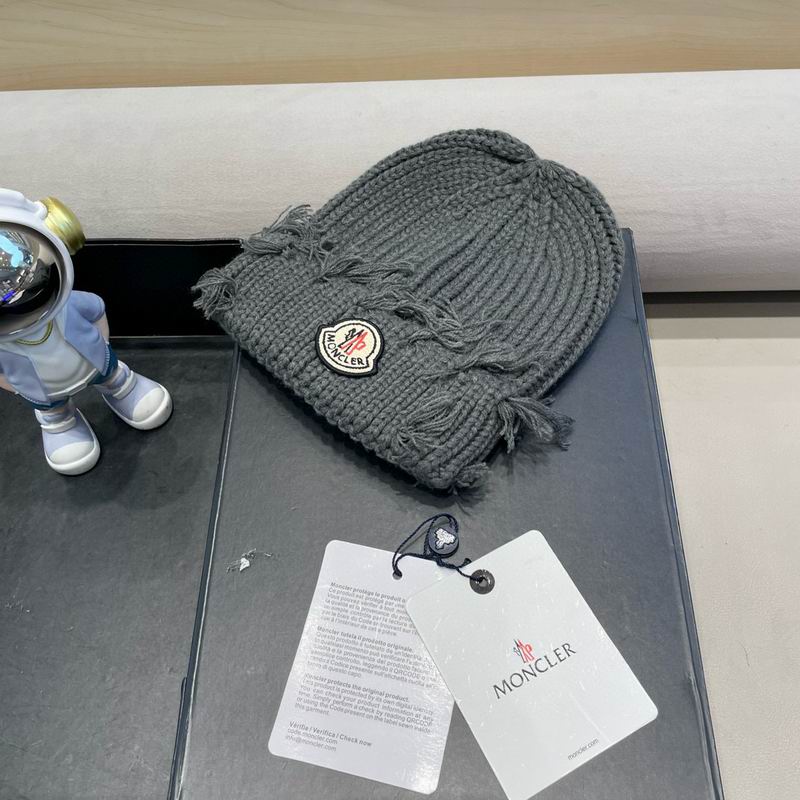 Moncler hat (132)