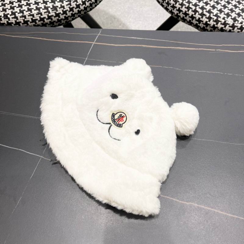 Moncler hat (150)