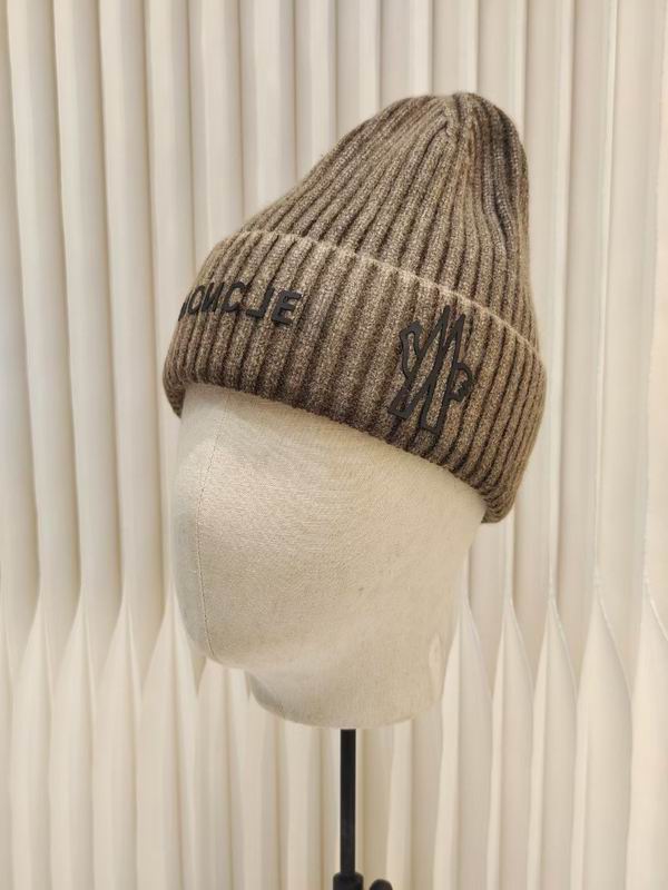 Moncler hat (156)