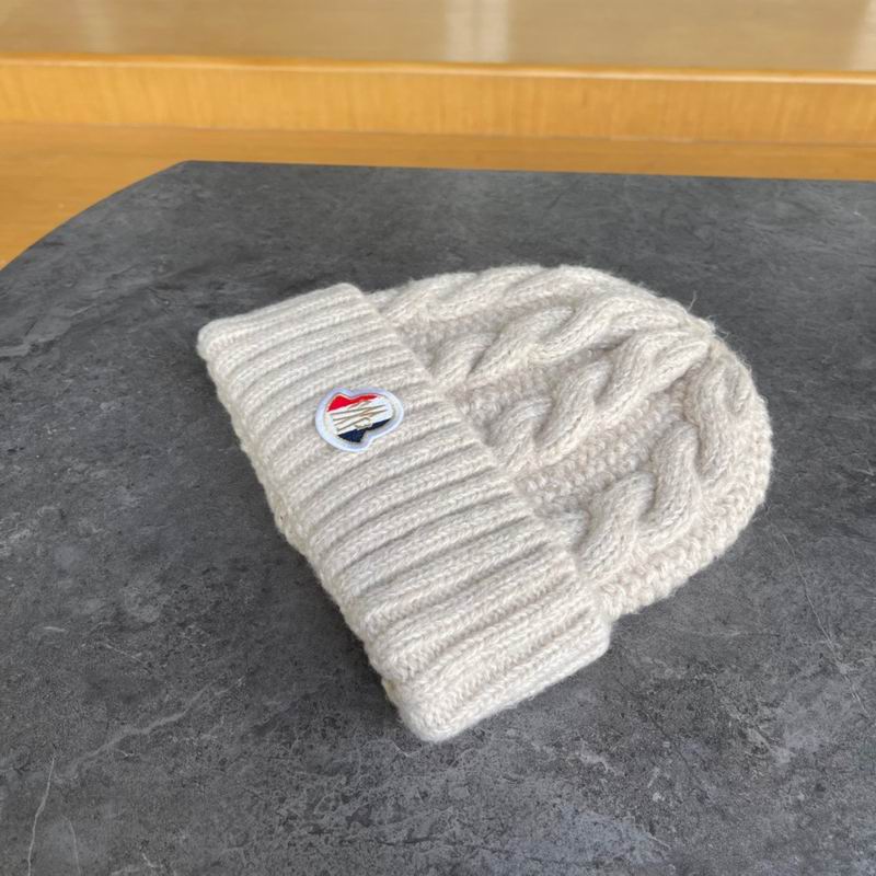 Moncler hat (165)